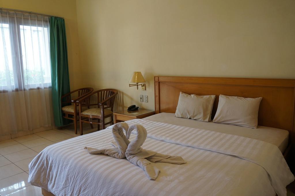 Adisurya Hotel Kediri  Bilik gambar